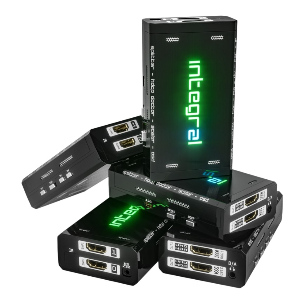 Stos pięciu urządzeń HDfury Integral 2 pokazujący wejścia i wyjścia HDMI oraz gniazdo audio